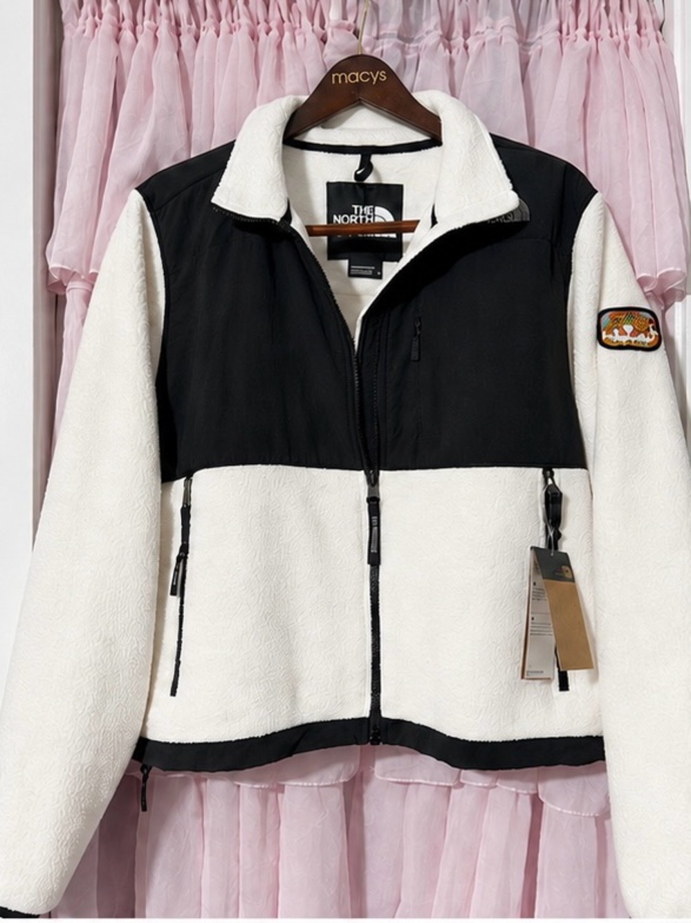 The North Face Women's Black & Cream Retro Denali Jacket